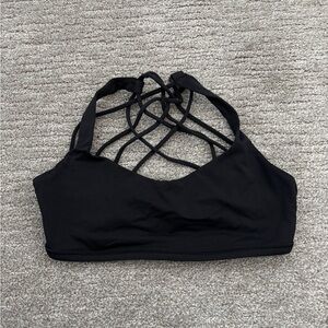 Lululemon Black Size 6 Strappy Sports Bra
